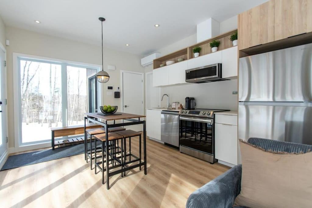 Prime Hill Escape Lodge- Pres De Tremblant * Brownsburg